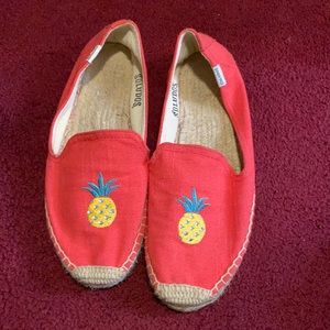 Soludos pineapple coral cigar shoes